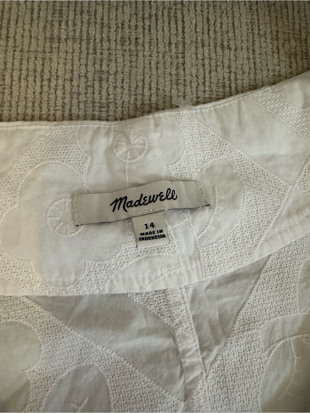 Madewell White Embroidered V-Neck Women's crop Top - Picture 2 of 2